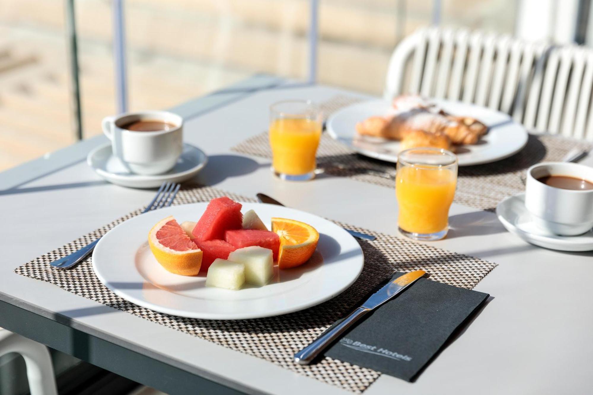 Hotel Best Mediterraneo سالو المظهر الخارجي الصورة